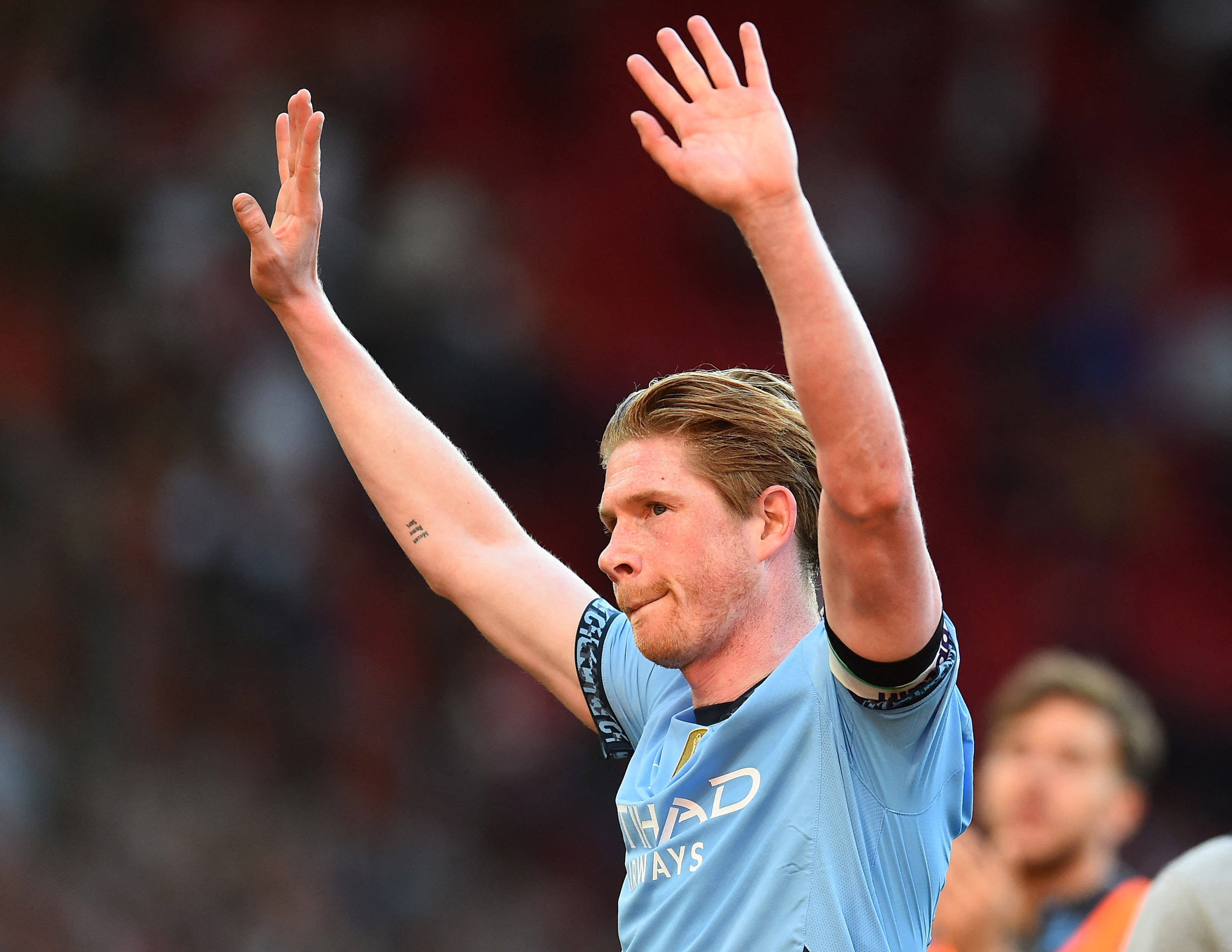 德约科维奇与80激战TL分钟，出色防守胜负难料！，德布劳内焦点对战全场沸腾不已的简单介绍