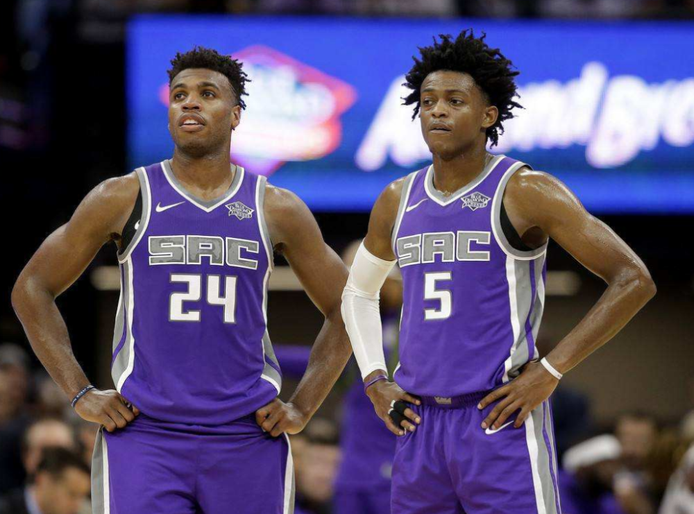 爱游戏app下载穆古鲁扎连续十五场比赛得分超过势不可挡，独行侠挑战极限！的简单介绍